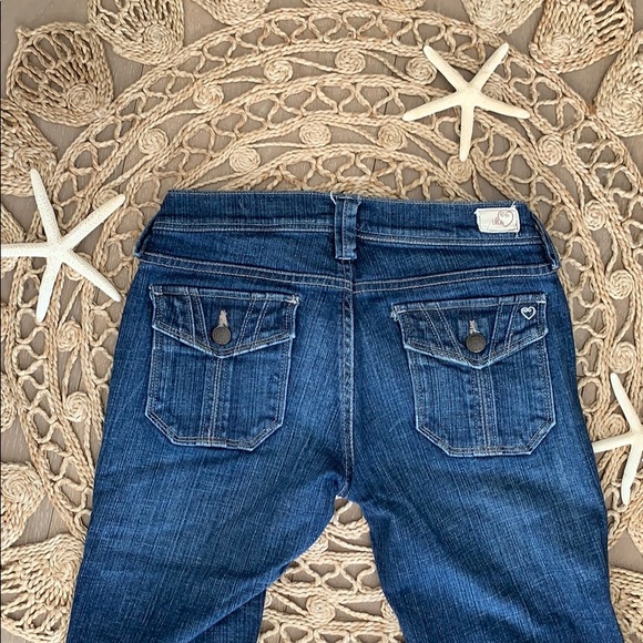 Bundle up with two pair of Dark wash jeans - Picture 5 of 11